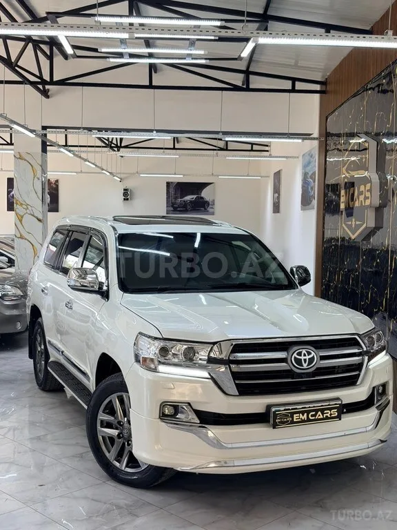 Toyota Land Cruiser — foto 2/4