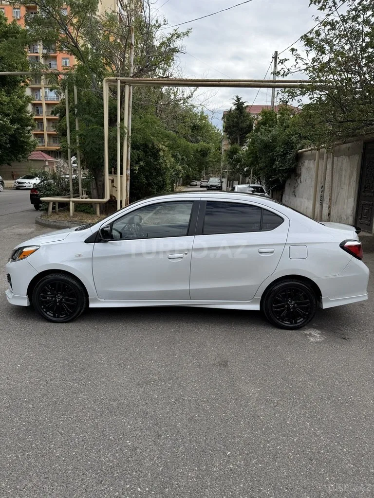 Mitsubishi Mirage — foto 3/4