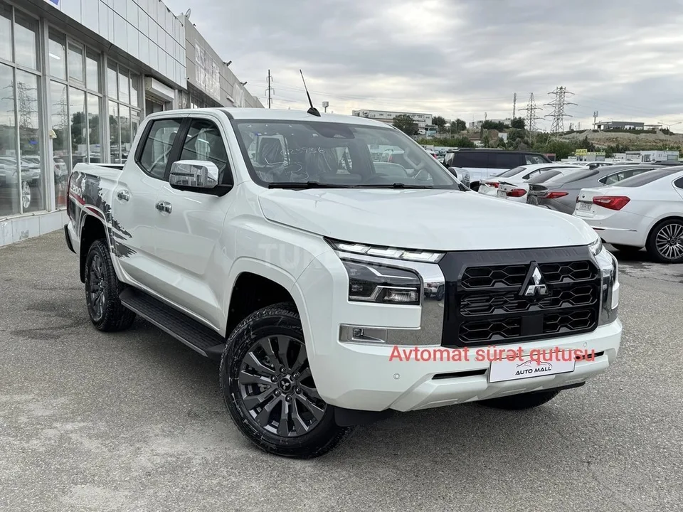 Mitsubishi L200 — foto 1/4