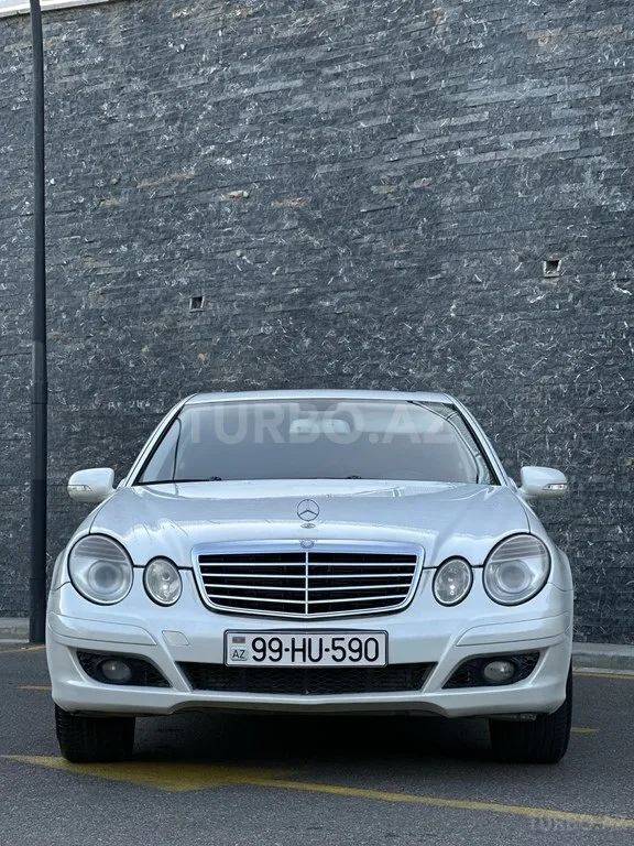 Mercedes E 220 — foto 2/4