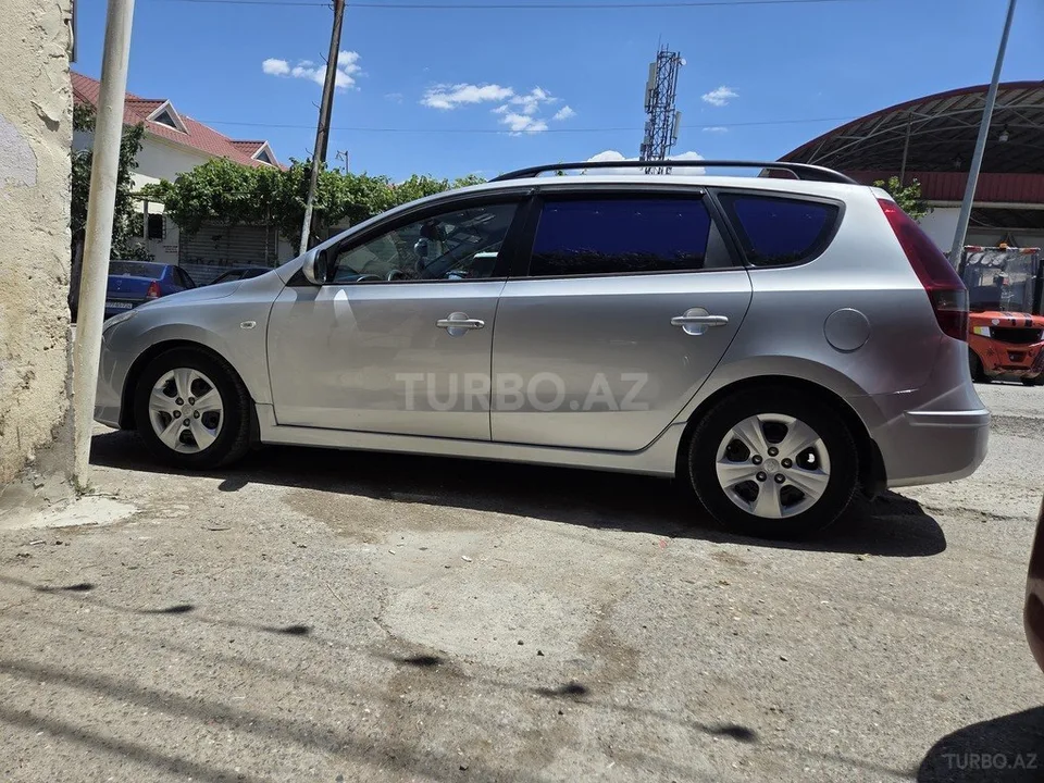 Hyundai i30 — foto 2/4