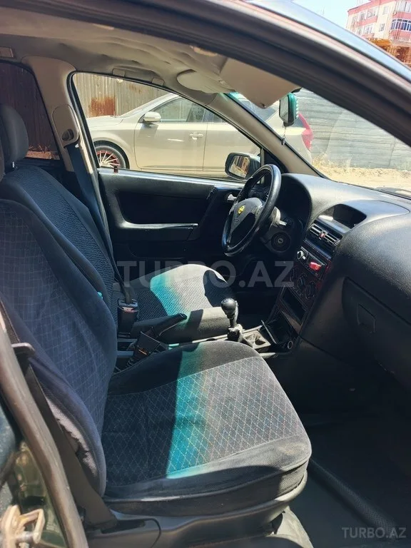 Opel Astra — foto 3/4