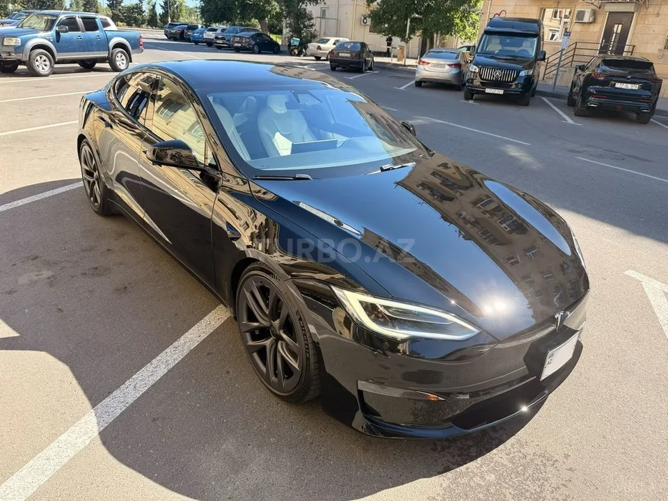 Tesla Model S — foto 3/4