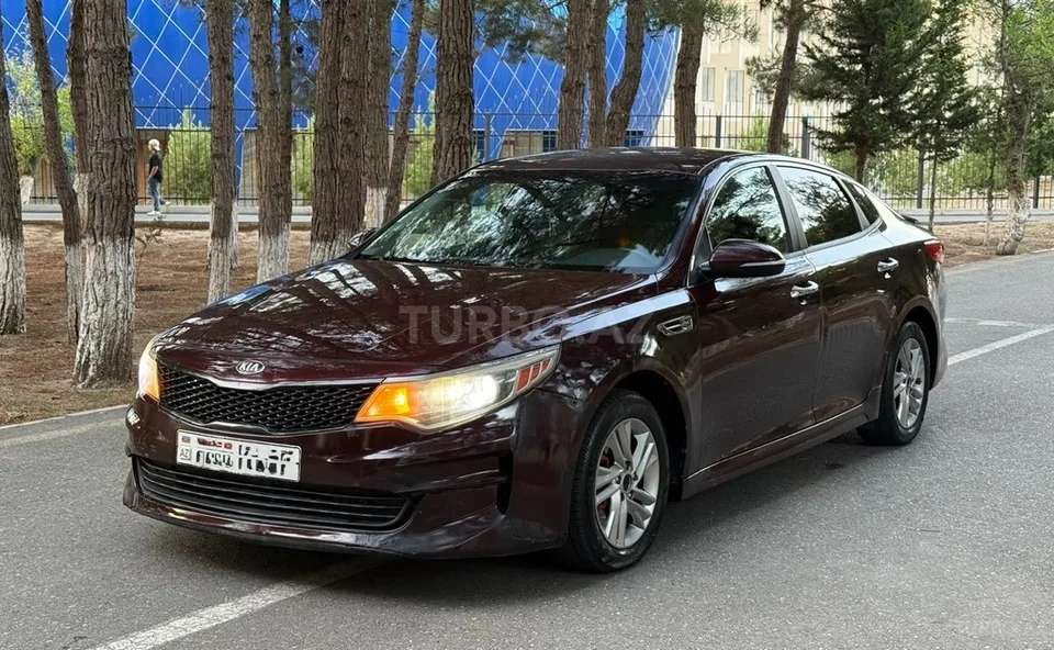 Kia Optima — фото 2/4