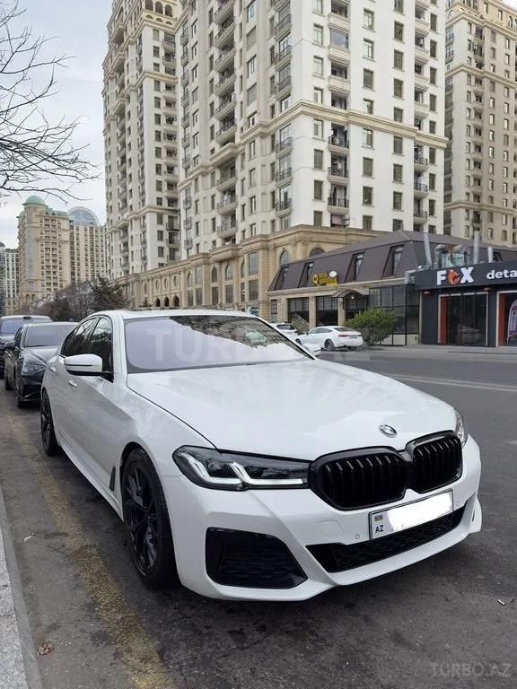 BMW 530e — foto 1/4