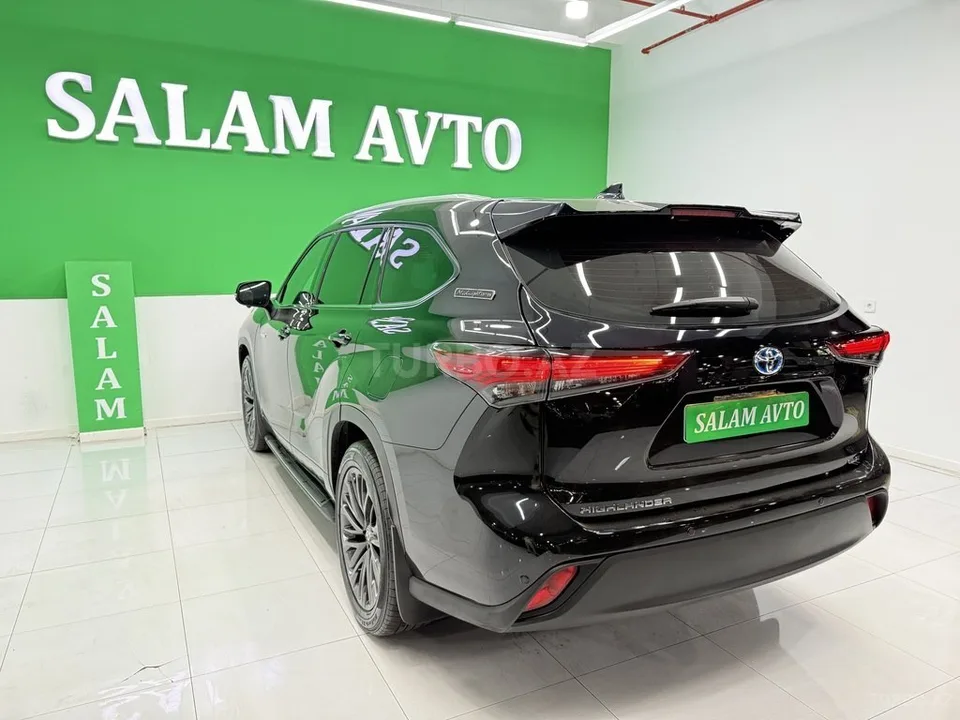 Toyota Highlander — foto 4/4