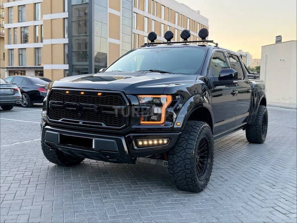 Ford F-150 — foto 2/4