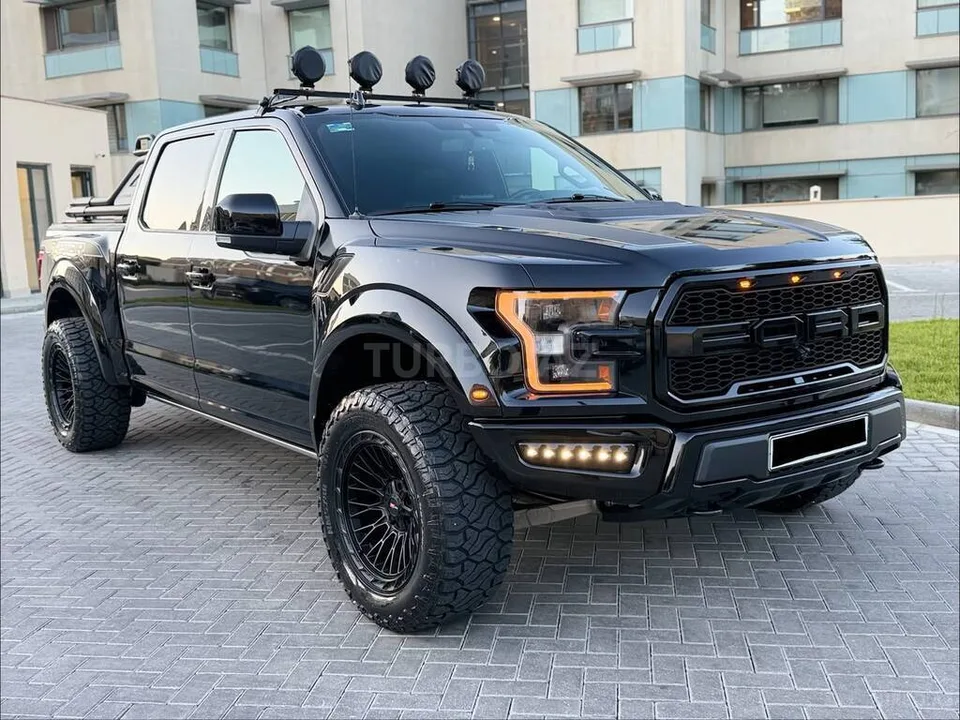 Ford F-150 — foto 3/4