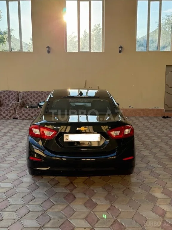 Chevrolet Cruze — foto 2/4