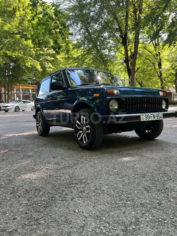 LADA (VAZ) Niva — foto 3/4