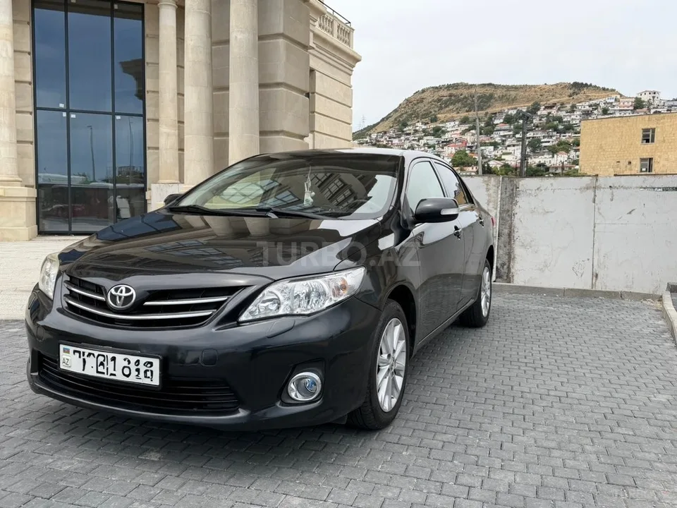 Toyota Corolla — фото 2/4