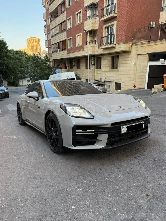 Porsche Panamera 4 E-Hybrid — foto 2/4