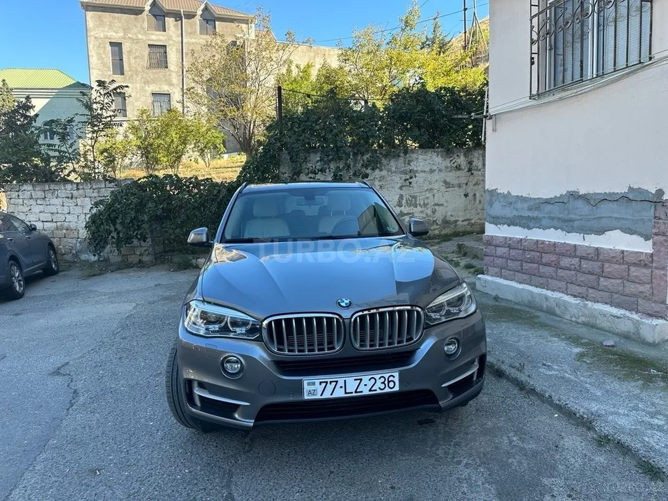 BMW X5 — foto 2/4