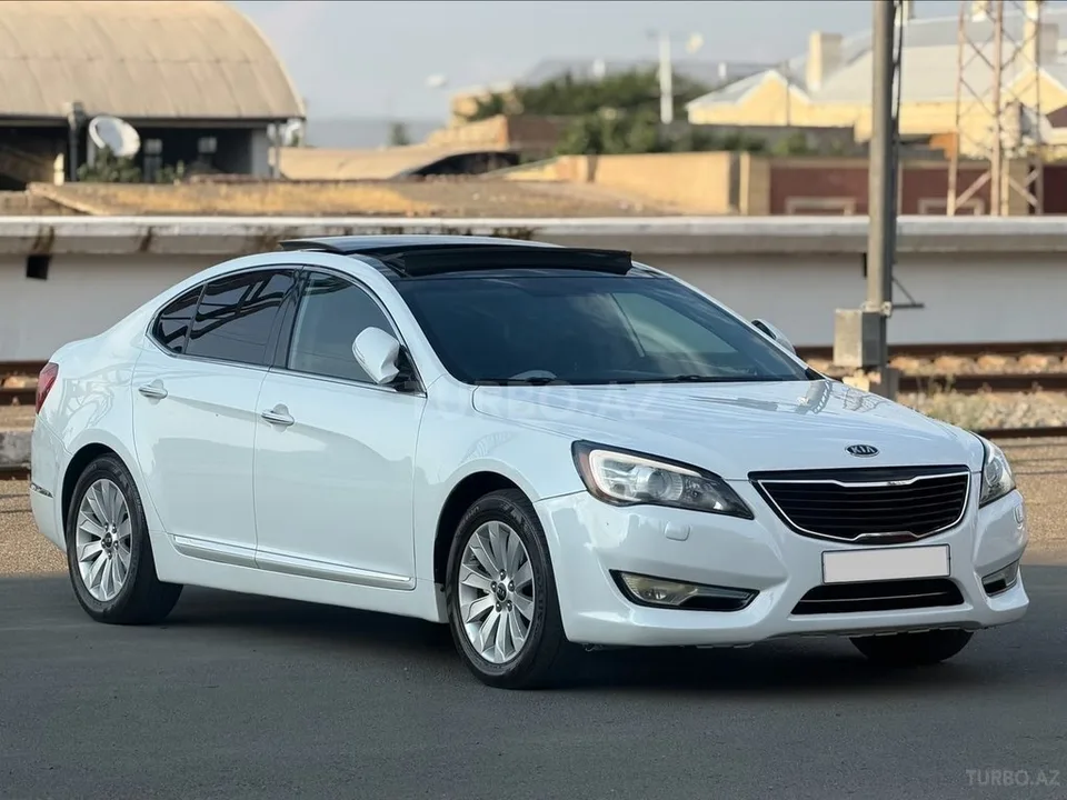 Kia Cadenza — фото 4/4