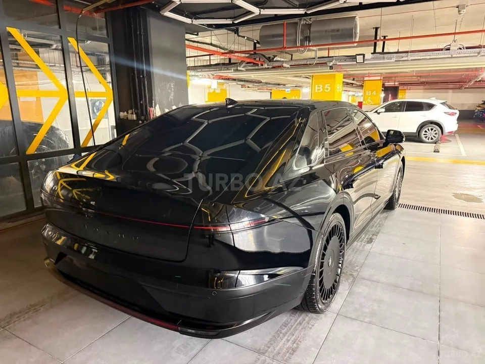Hyundai Grandeur — foto 3/4