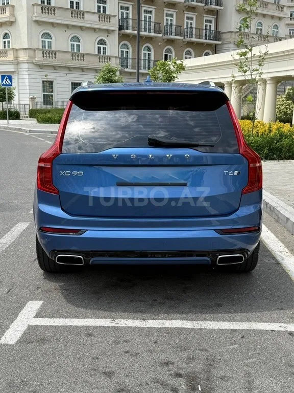 Volvo XC90 — foto 4/4