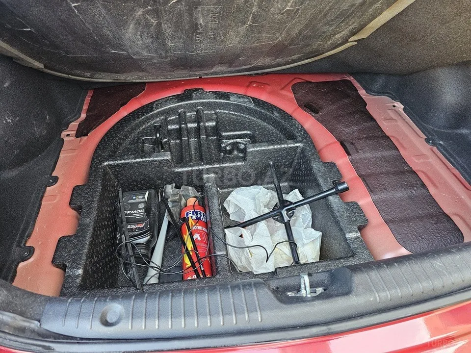 Hyundai Accent — foto 4/4