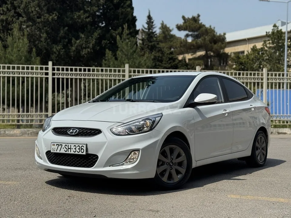 Hyundai Accent — foto 4/4