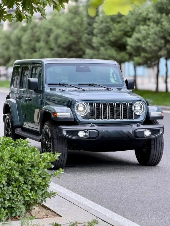 Jeep Wrangler — foto 3/4