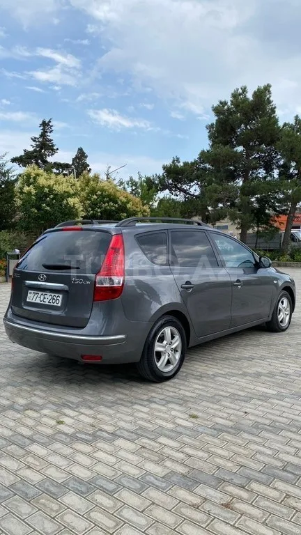 Hyundai i30 — foto 4/4