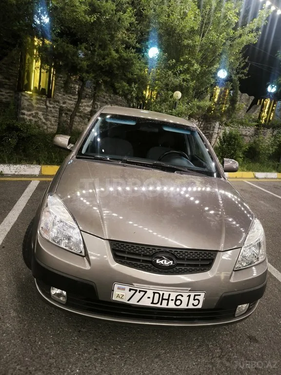 Kia Rio — foto 1/4