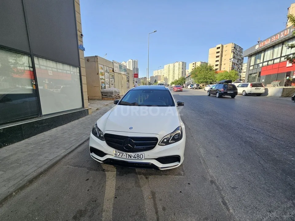 Mercedes E 250 — foto 1/4