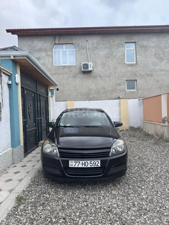 Opel Astra — foto 1/4