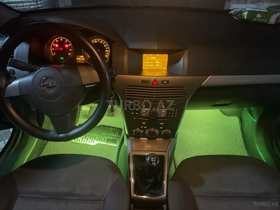Opel Astra — foto 3/4