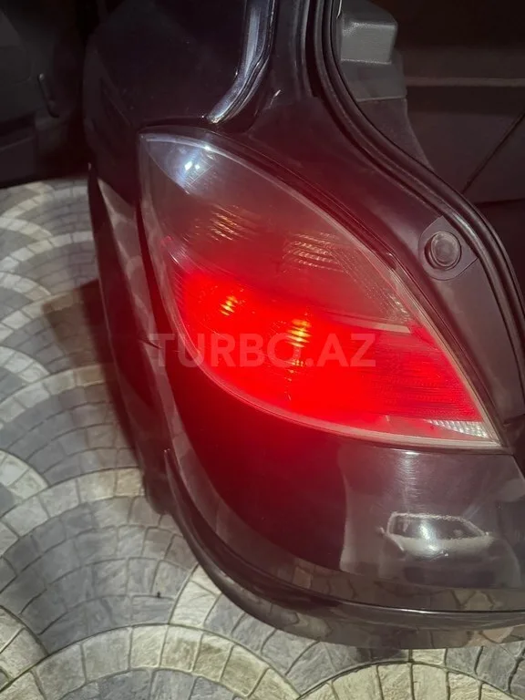 Opel Astra — foto 4/4
