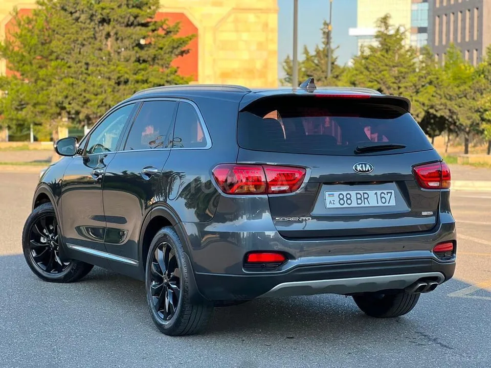 Kia Sorento — foto 3/4