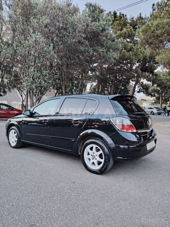 Opel Astra — foto 4/4