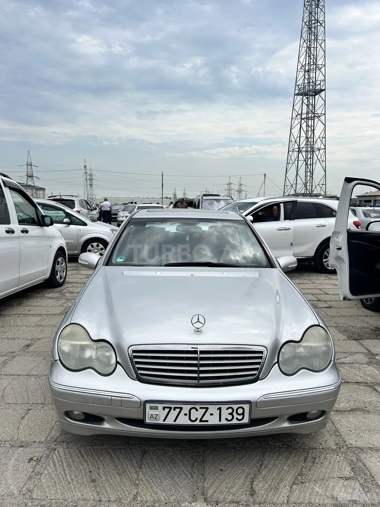 Mercedes C 240 — foto 1/4