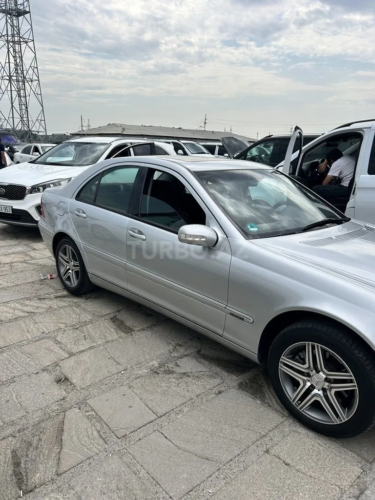 Mercedes C 240 — foto 2/4