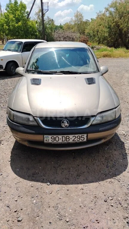 Opel Vectra — foto 1/4