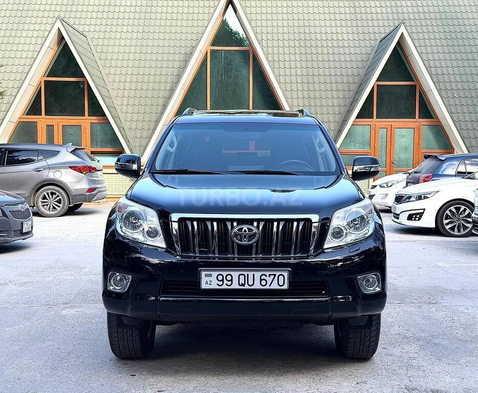Toyota Land Cruiser Prado — foto 1/4