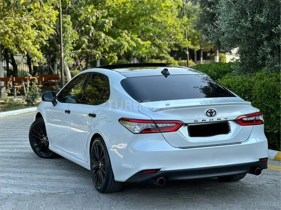 Toyota Camry — foto 4/4