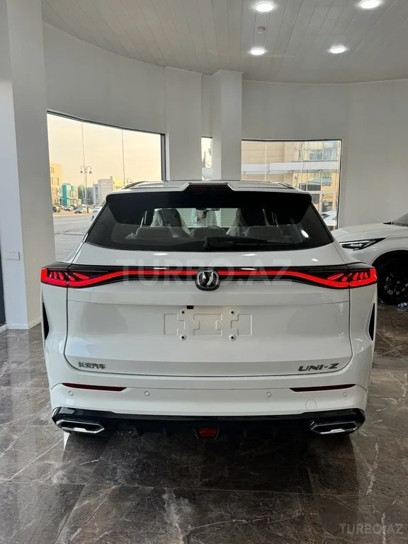 Changan Uni-Z — foto 4/4