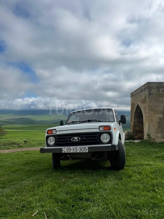 LADA (VAZ) Niva — foto 1/4