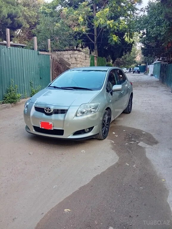 Toyota Auris — foto 4/4