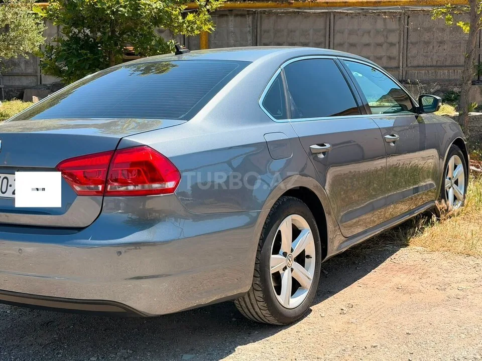 Volkswagen Passat — foto 4/4