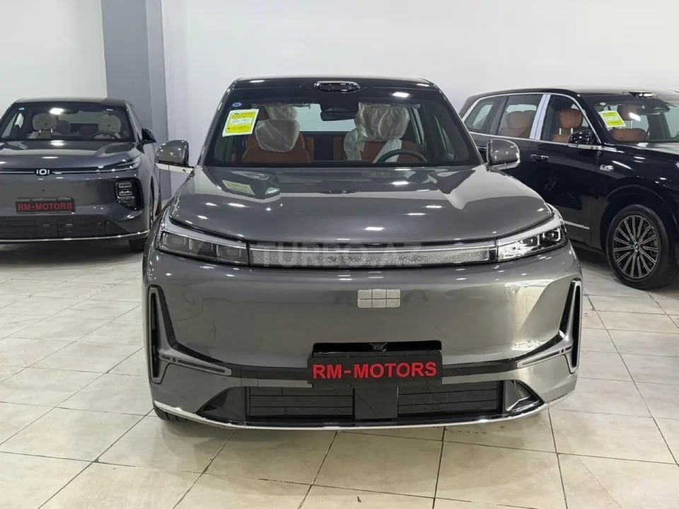 Geely Galaxy M9 — foto 1/4
