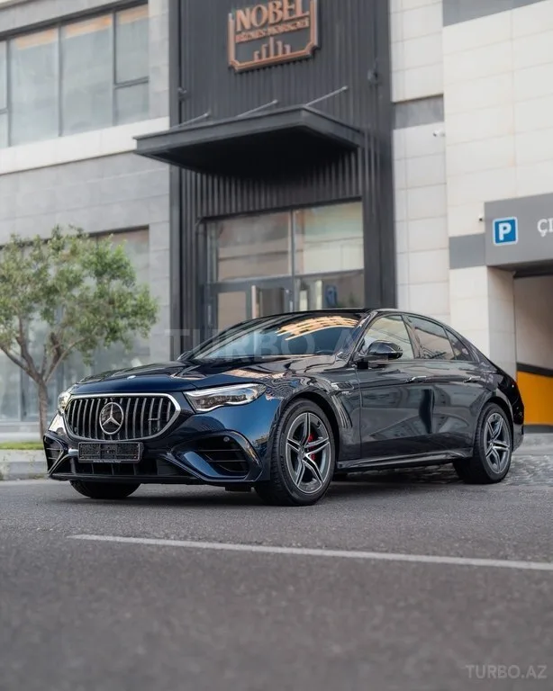 Mercedes E 53 AMG 4MATIC+ — foto 2/4