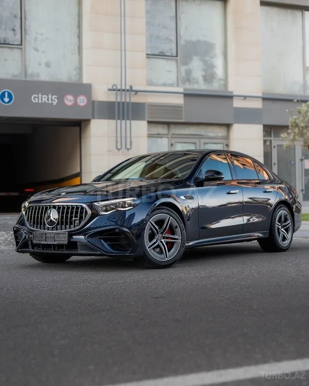 Mercedes E 53 AMG 4MATIC+ — foto 3/4