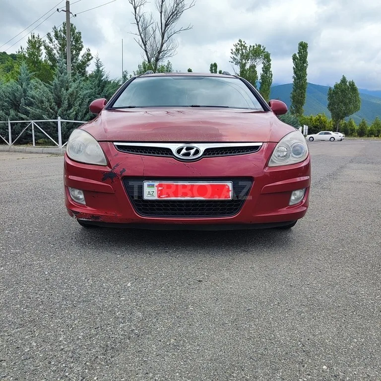 Hyundai i30 — foto 1/4