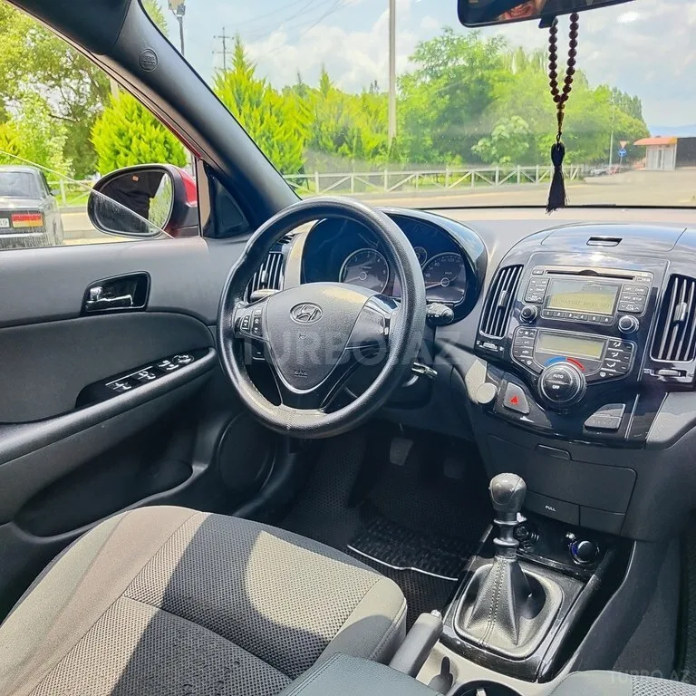 Hyundai i30 — foto 3/4