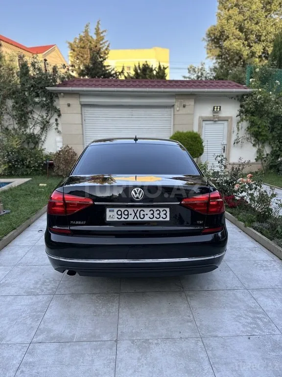 Volkswagen Passat — foto 2/4
