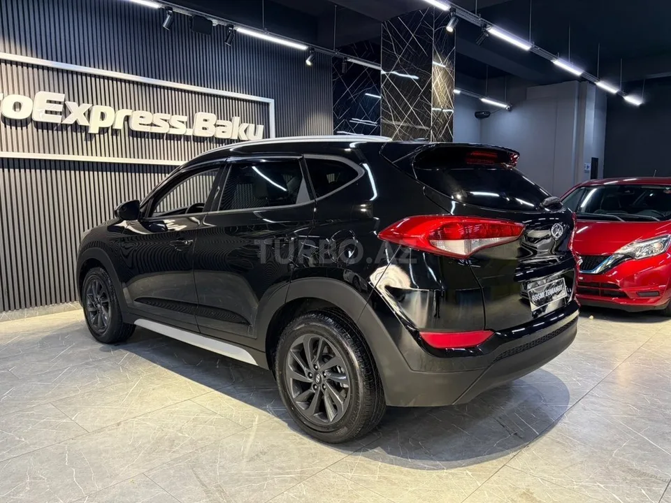 Hyundai Tucson — foto 3/4