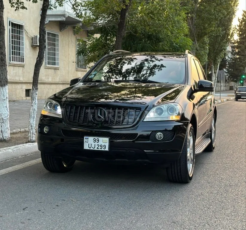 Mercedes ML 350 4MATIC — foto 1/4
