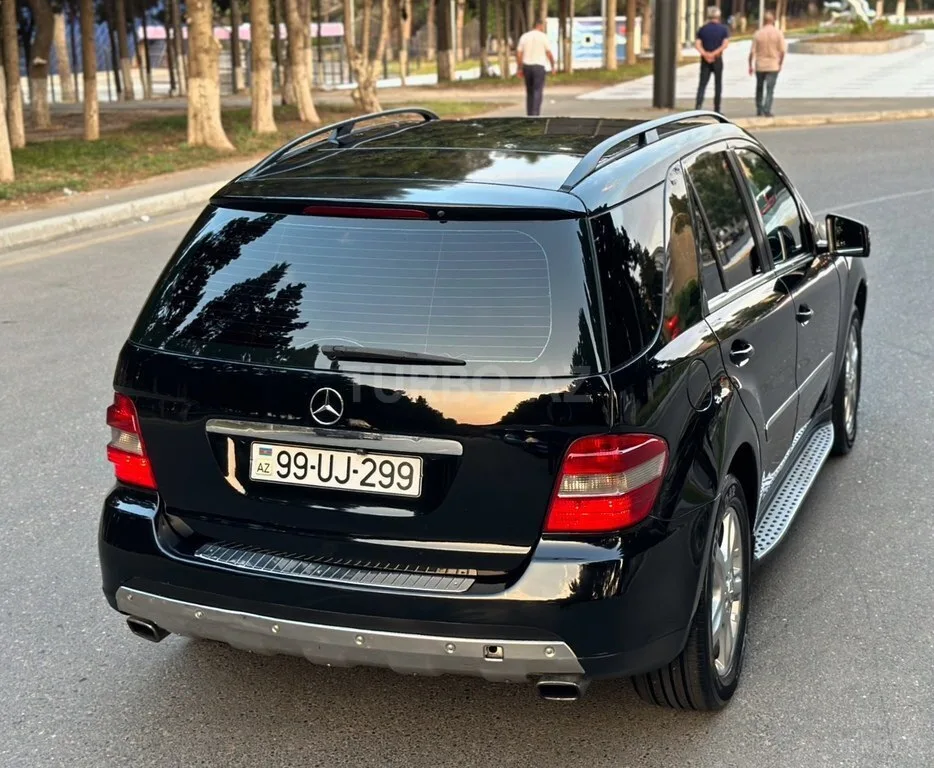Mercedes ML 350 4MATIC — foto 2/4