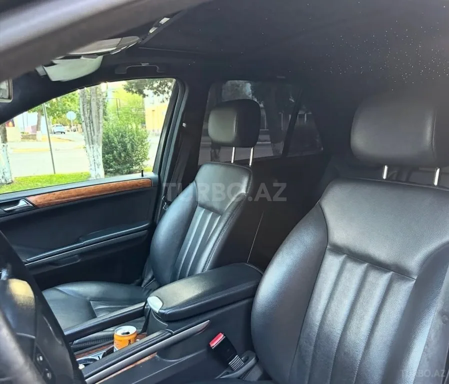 Mercedes ML 350 4MATIC — foto 3/4